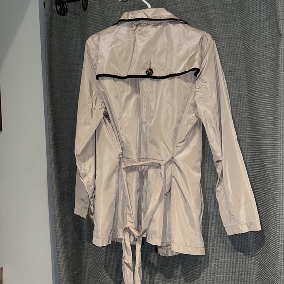 Jockey Size Large Light Wind breaker/Rain Jacket with removable belt - Picture 4 of 5